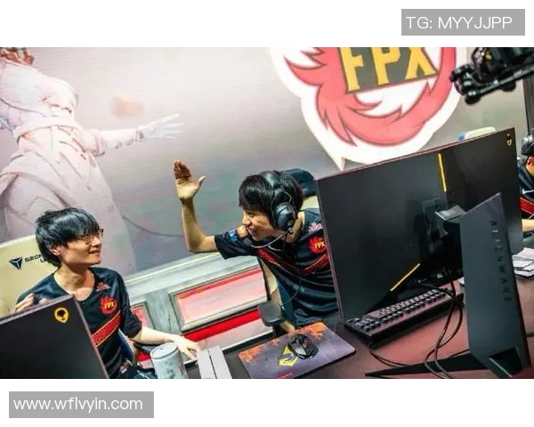 FPX战术解析：如何通过转换体系实现游戏优势与团队协作