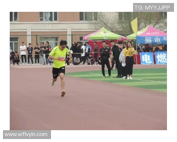 刘丽专访：从绿茵场到人生舞台的足球旅程回顾与展望