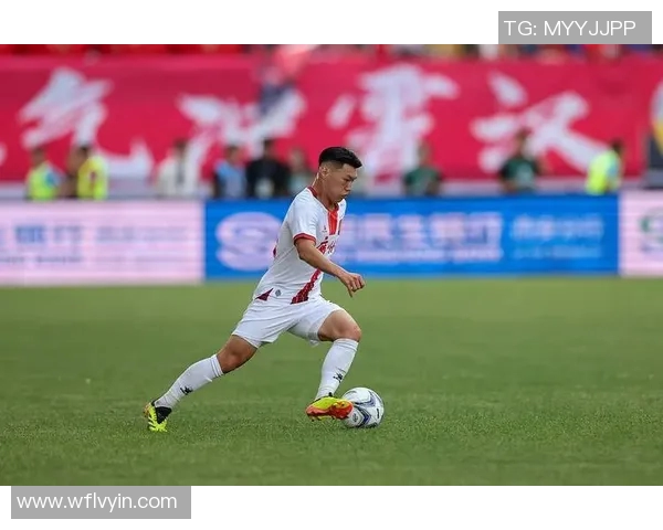 广州足球队灵活性分析:数据揭示战术调整与比赛表现的关系 广州足球队灵活性分析:数据揭示战术调整与比赛表现的关系