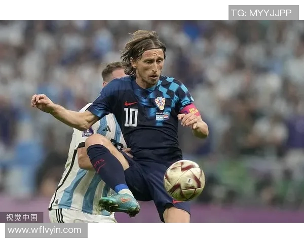 莫德里奇的传奇之路:从克罗地亚小镇到足球世界的巅峰 莫德里奇的传奇之路:从克罗地亚小镇到足球世界的巅峰