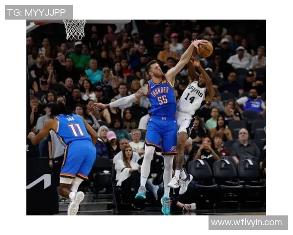 贾莫兰特在NBA赛场的崛起与挑战:年轻球星的奋斗与未来展望 贾莫兰特在NBA赛场的崛起与挑战:年轻球星的奋斗与未来展望