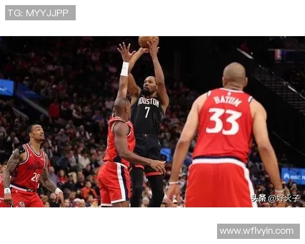 2015年11月8日火箭队对阵快船队精彩比赛视频回顾与分析