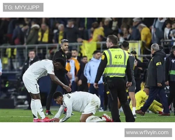 皇马与曼联对决结果揭晓球迷热议比赛精彩瞬间与未来展望